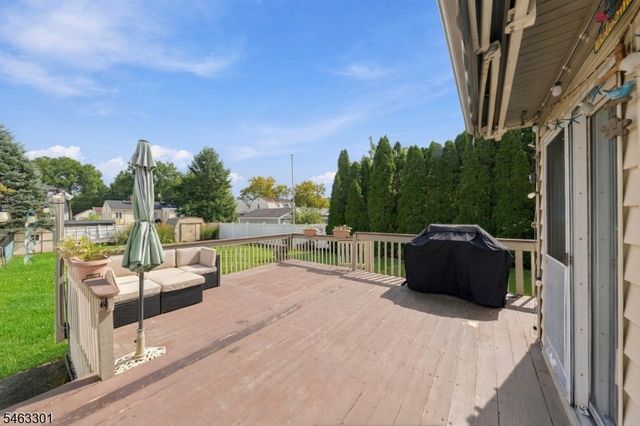 171 Olive Ave, Pompton Lakes Boro, NJ 07442