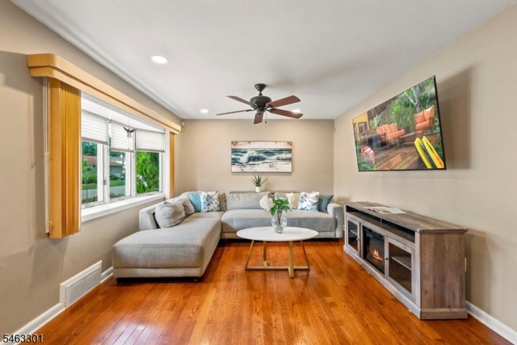 171 Olive Ave, Pompton Lakes Boro, NJ 07442 — photo 4