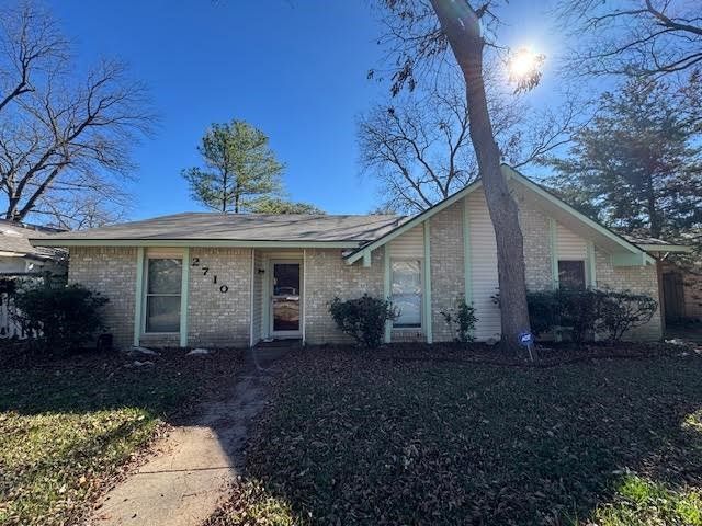 2710 Ashglen Drive, Garland, TX 75043