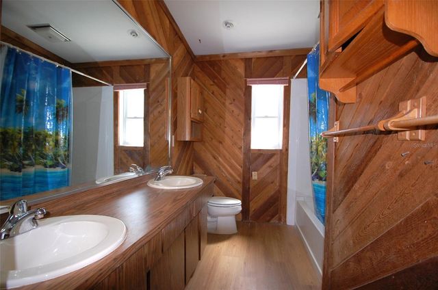 1201 S BETTY LANE, Clearwater, FL 33756