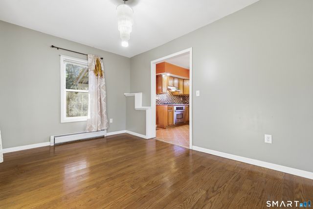 10 Russell Road, Norwich, CT 06360