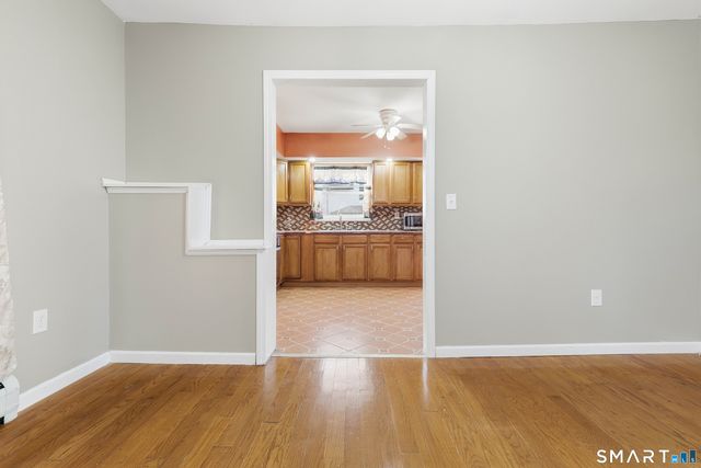 10 Russell Road, Norwich, CT 06360