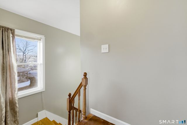 10 Russell Road, Norwich, CT 06360