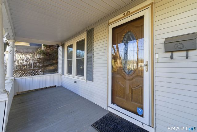 10 Russell Road, Norwich, CT 06360