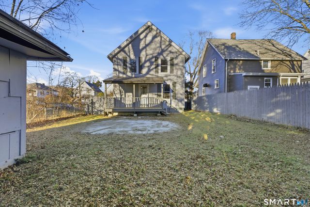 10 Russell Road, Norwich, CT 06360