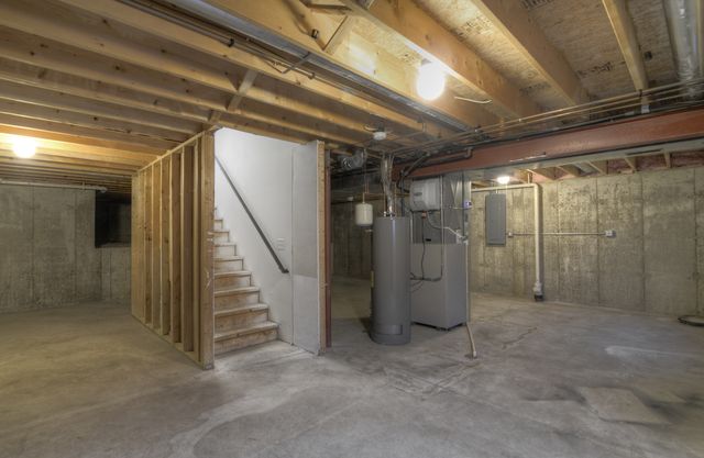 1752 Tallmeadow Drive, Dekalb, IL 60115