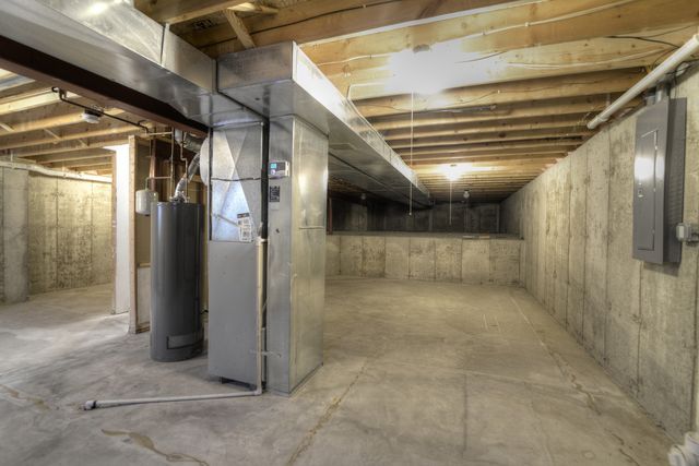 1752 Tallmeadow Drive, Dekalb, IL 60115