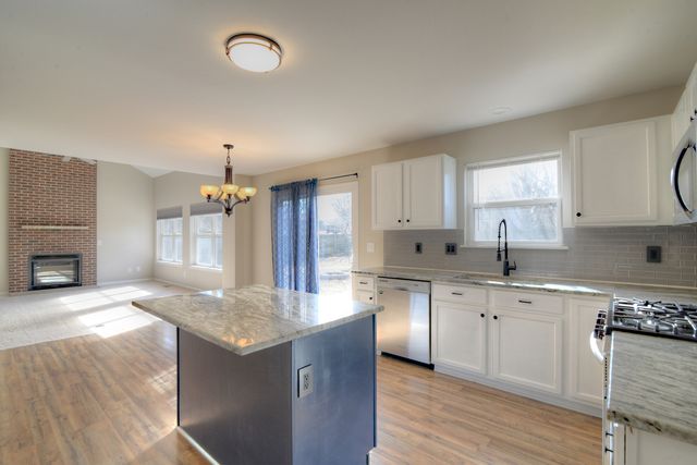 1752 Tallmeadow Drive, Dekalb, IL 60115