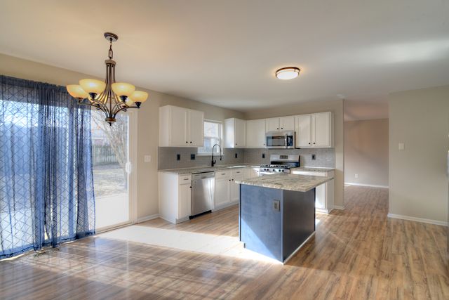 1752 Tallmeadow Drive, Dekalb, IL 60115