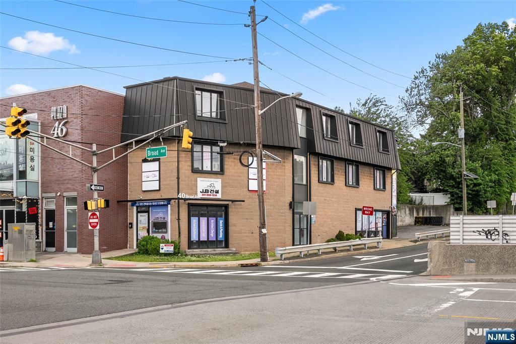 40 Broad Avenue 2 FL, Palisades Park, NJ 07650