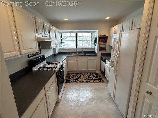 677 River Park Village Boulevard, Northville, MI 48167