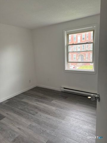 21 Hurlburt Street, New Britain, CT 06051