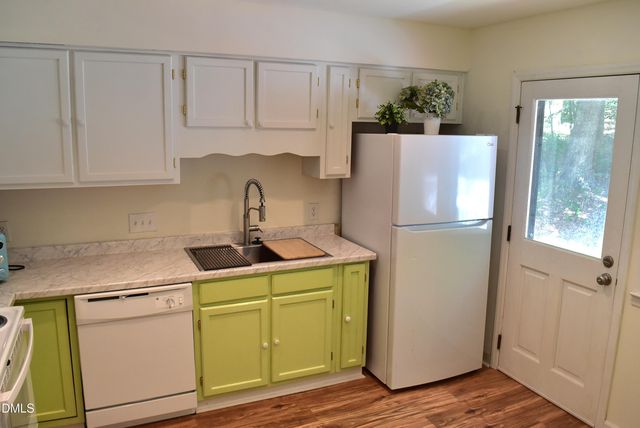 223 Forbush Mountain Drive, Chapel Hill, NC 27514