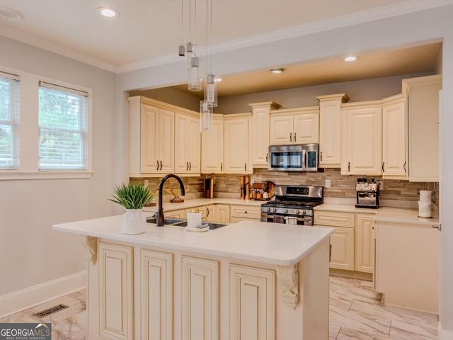 3551 Lochwolde Lane, Snellville, GA 30039