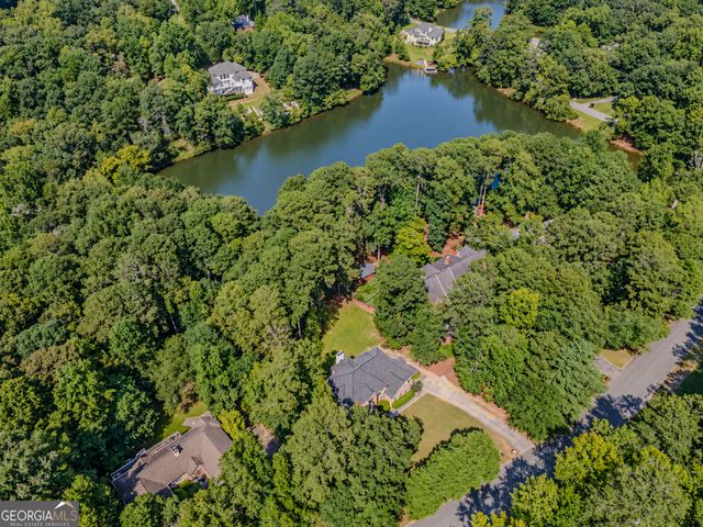 3551 Lochwolde Lane, Snellville, GA 30039