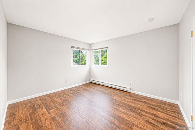 24 trafalgar Drive, Shirley, NY 11967