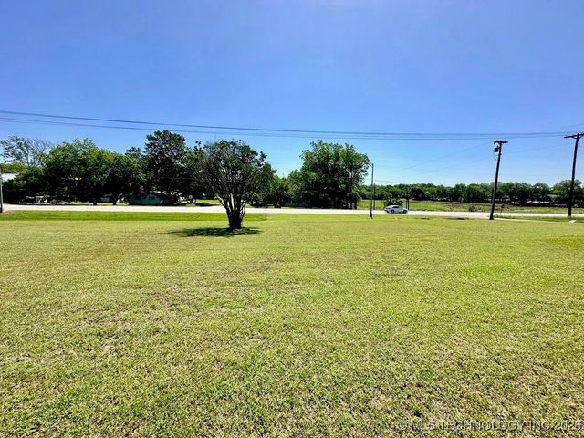 503 State Highway 70 N, Kingston, OK 73439