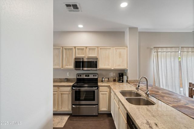 17324 W Acapulco Lane, Surprise, AZ 85388