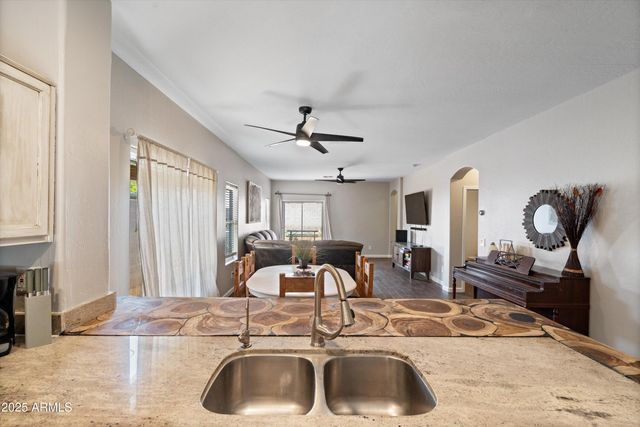 17324 W Acapulco Lane, Surprise, AZ 85388