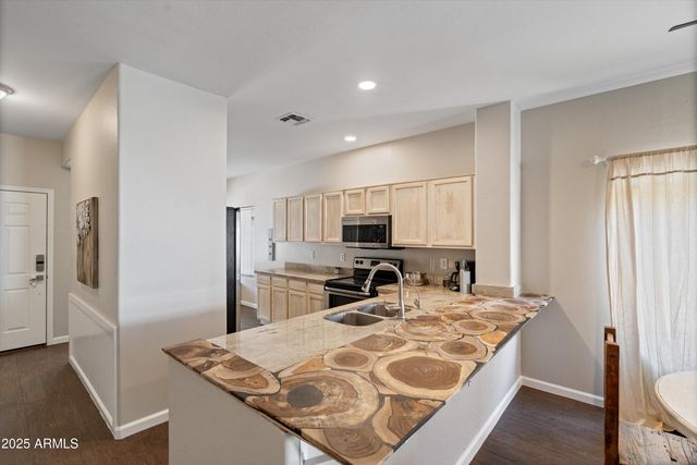 17324 W Acapulco Lane, Surprise, AZ 85388