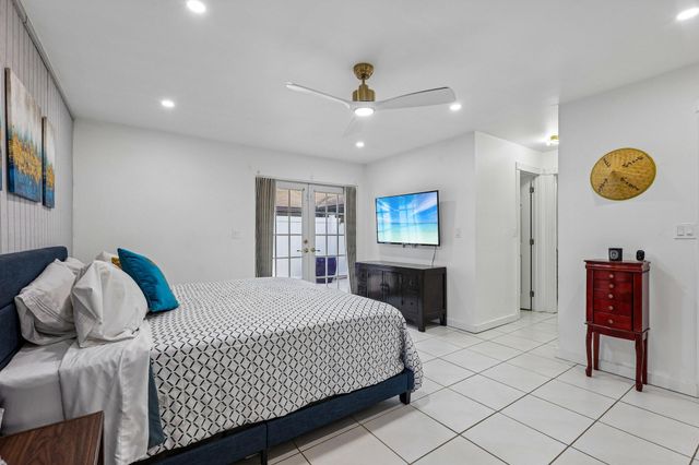 2075 SW 72ND Avenue, Davie, FL 33317