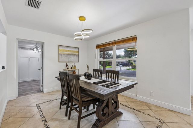 2075 SW 72ND Avenue, Davie, FL 33317