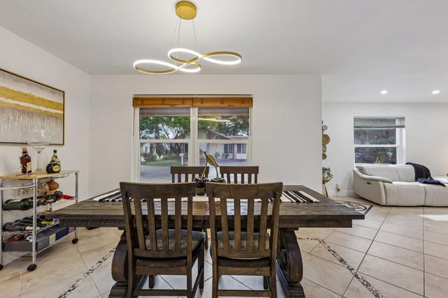 2075 SW 72ND Avenue, Davie, FL 33317