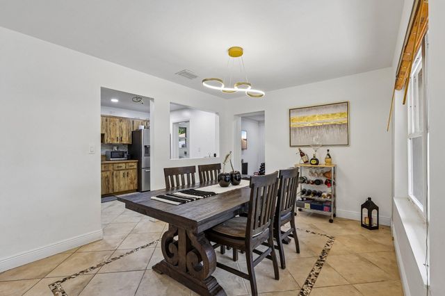 2075 SW 72ND Avenue, Davie, FL 33317