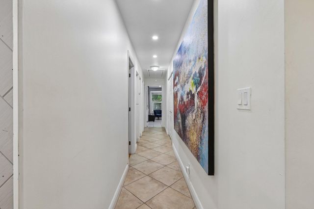 2075 SW 72ND Avenue, Davie, FL 33317