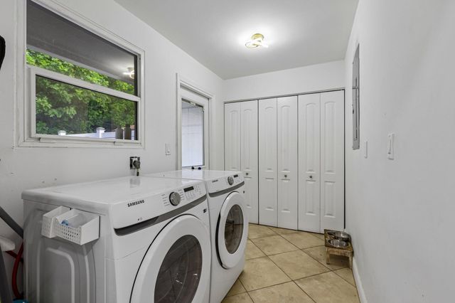 2075 SW 72ND Avenue, Davie, FL 33317