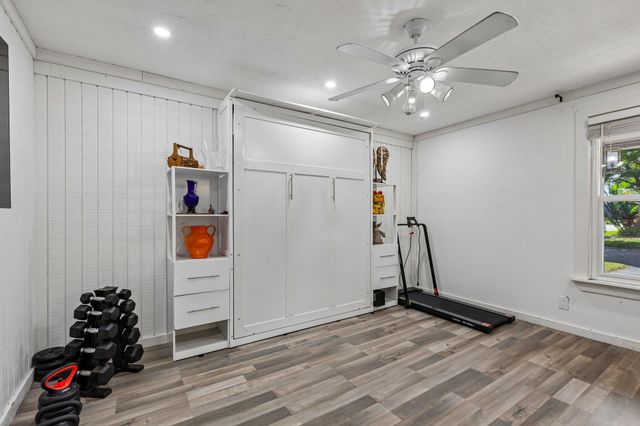 2075 SW 72ND Avenue, Davie, FL 33317