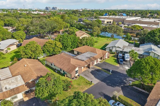2075 SW 72ND Avenue, Davie, FL 33317