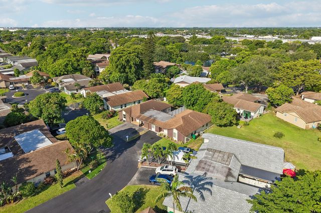 2075 SW 72ND Avenue, Davie, FL 33317