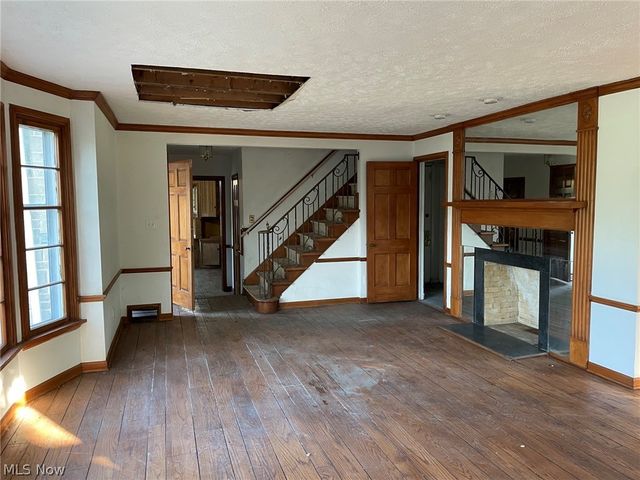 3170 Van Aken Boulevard, Shaker Heights, OH 44120