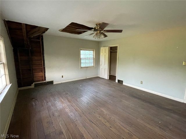 3170 Van Aken Boulevard, Shaker Heights, OH 44120