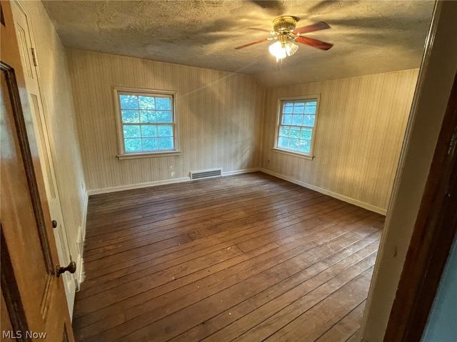3170 Van Aken Boulevard, Shaker Heights, OH 44120