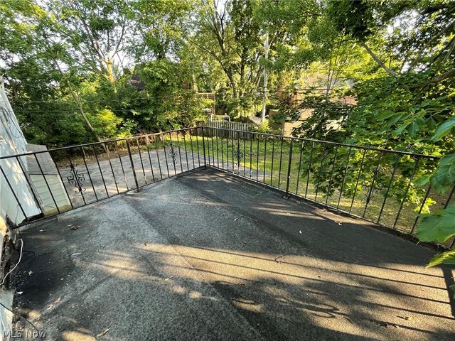 3170 Van Aken Boulevard, Shaker Heights, OH 44120