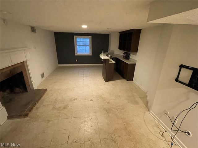 3170 Van Aken Boulevard, Shaker Heights, OH 44120