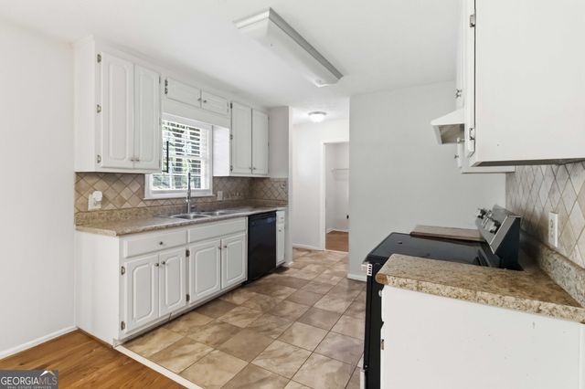 241 Rutledge Drive, Winder, GA 30680