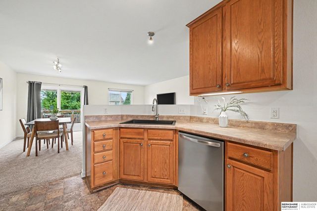 19520 Laci Street, Omaha, NE 68135