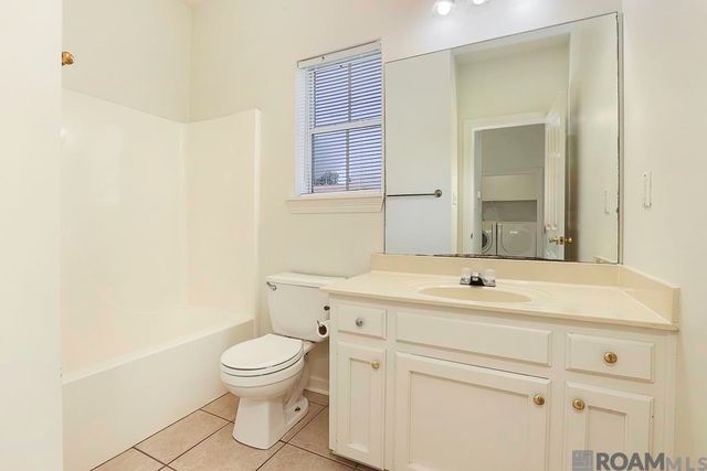 212 Springhaven Dr, Baton Rouge, LA 70810