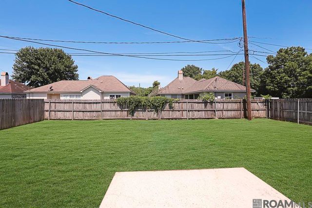 212 Springhaven Dr, Baton Rouge, LA 70810