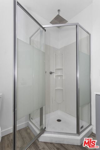 1516 W 11th Place, Los Angeles, CA 90015