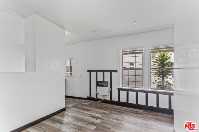 1516 W 11th Place, Los Angeles, CA 90015
