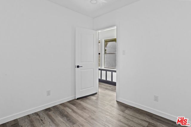 1516 W 11th Place, Los Angeles, CA 90015