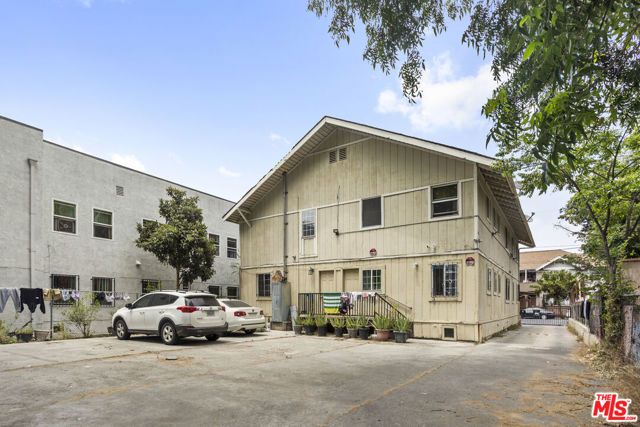 1516 W 11th Place, Los Angeles, CA 90015