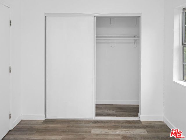 1516 W 11th Place, Los Angeles, CA 90015
