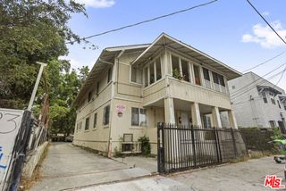 1516 W 11th Place, Los Angeles, CA 90015
