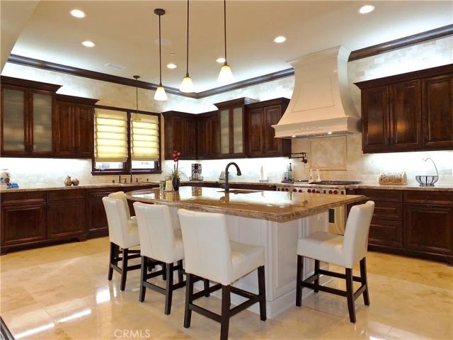 2104 Ruhland Avenue, Redondo Beach, CA 90278