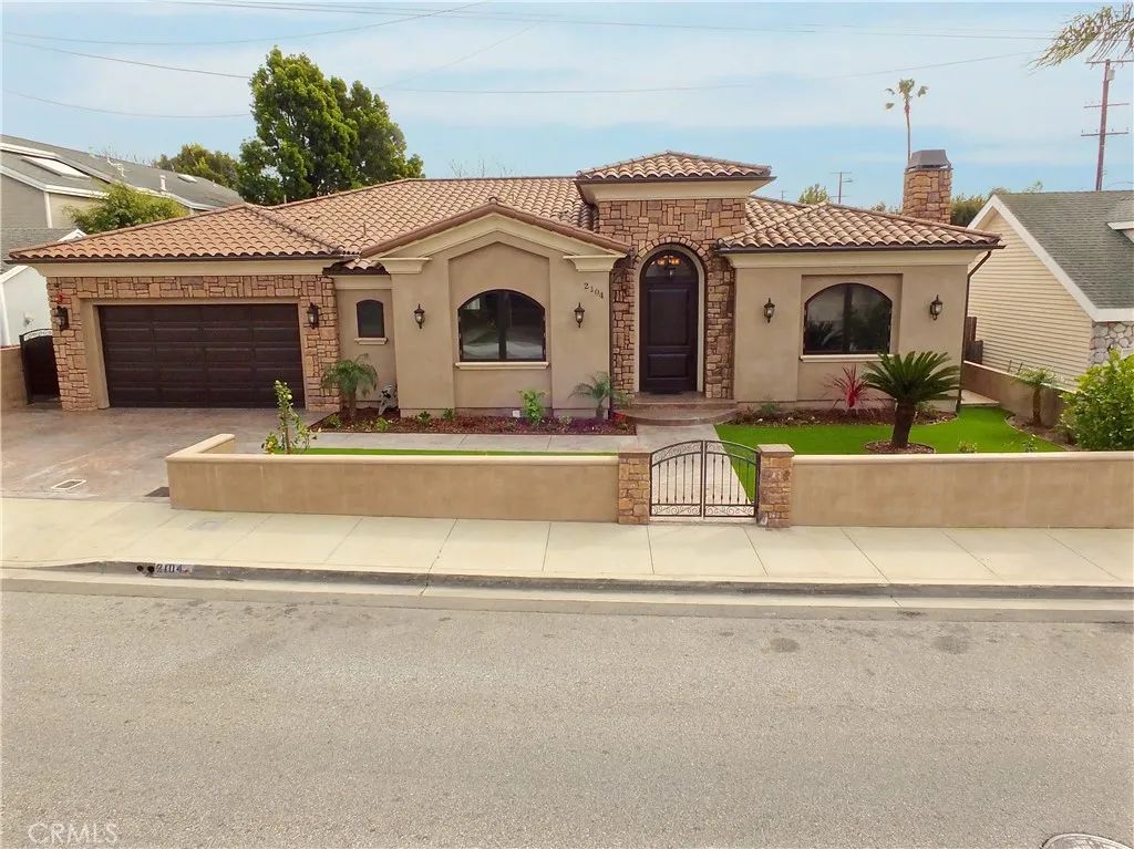 2104 Ruhland Avenue, Redondo Beach, CA 90278